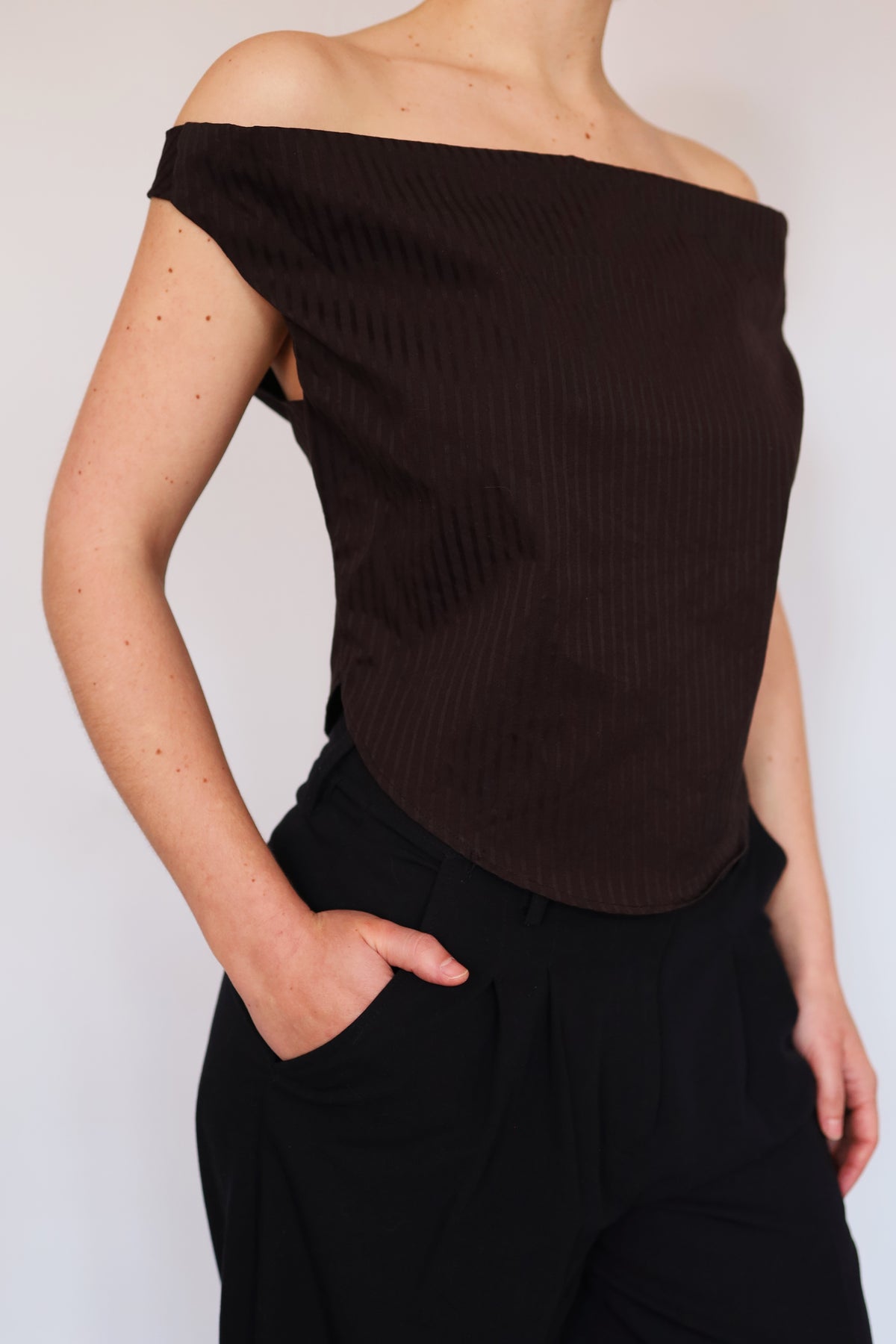 THE DRAPE 02