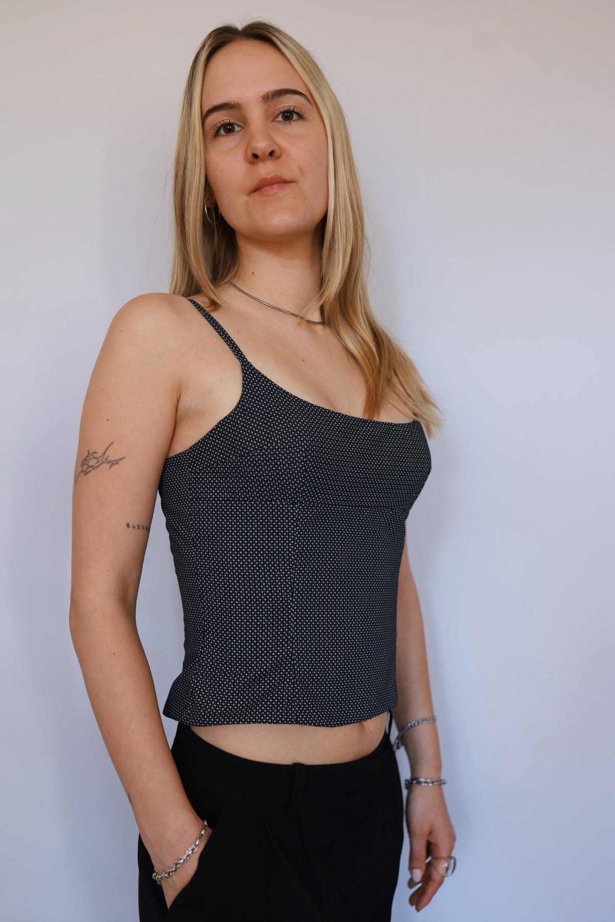 THE STRAP 02