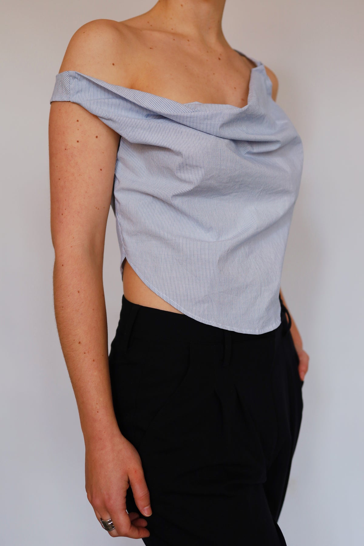 THE DRAPE 04