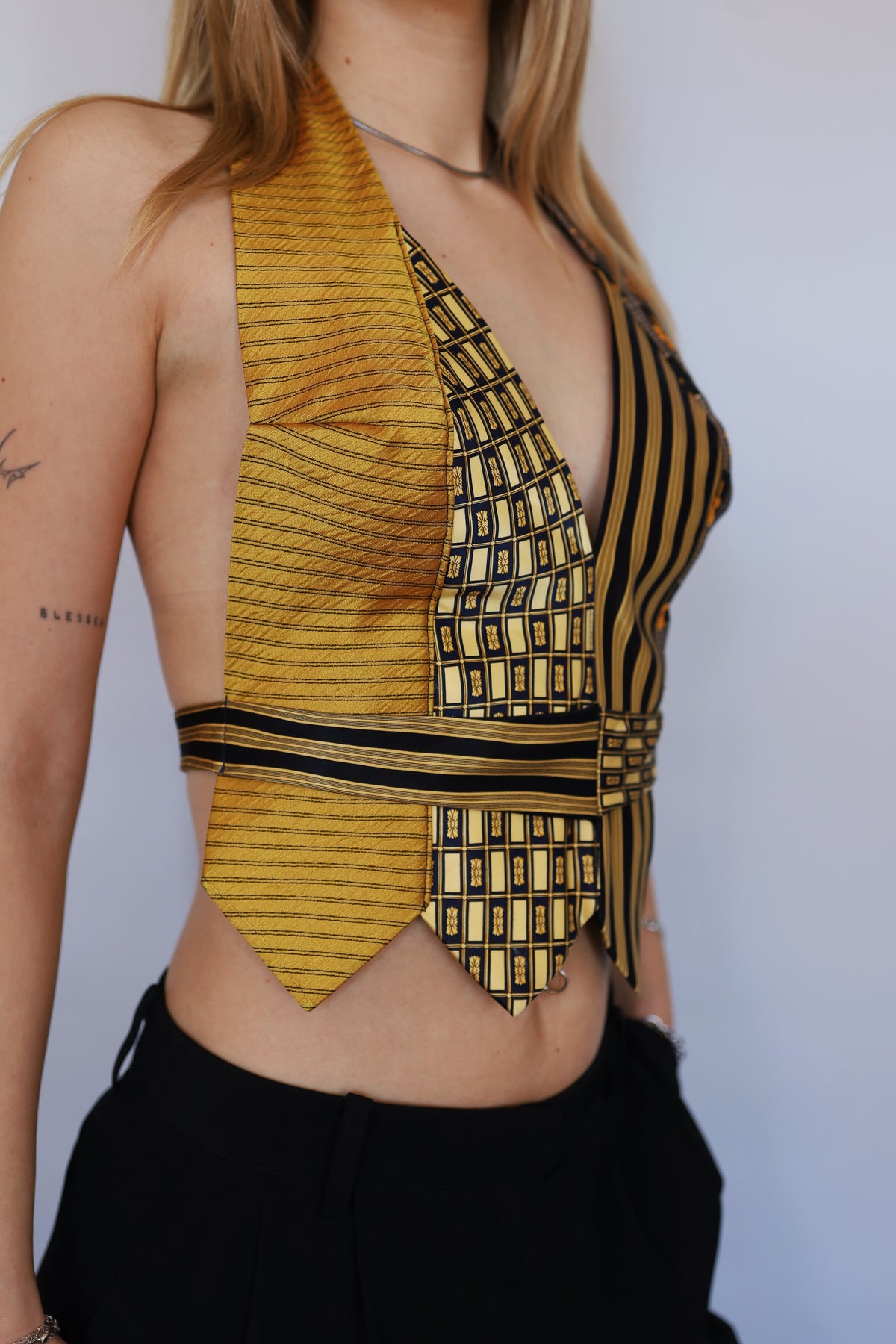 TIE TOP 03