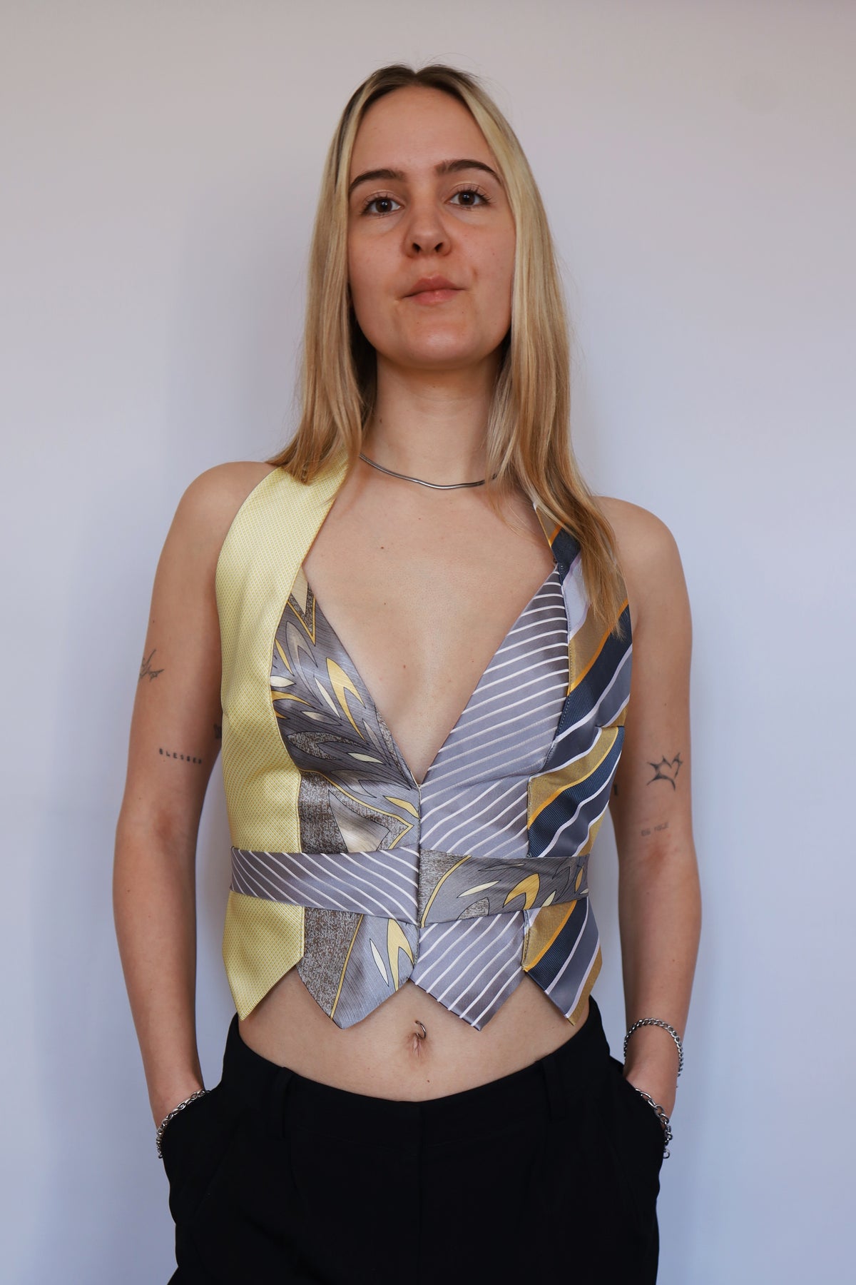 TIE TOP 02