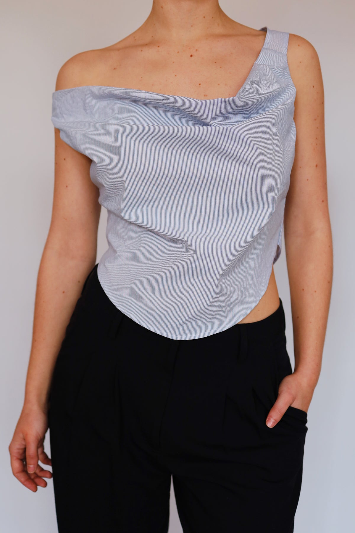 THE DRAPE 04